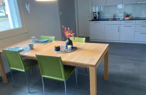 Ohmstal Apartment | Apartment Gemütliche Parterre-Ferienwohnung mit Terrasse by Interhome