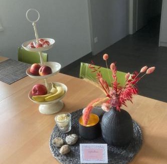 Ohmstal Apartment | Apartment Gemütliche Parterre-Ferienwohnung mit Terrasse by Interhome