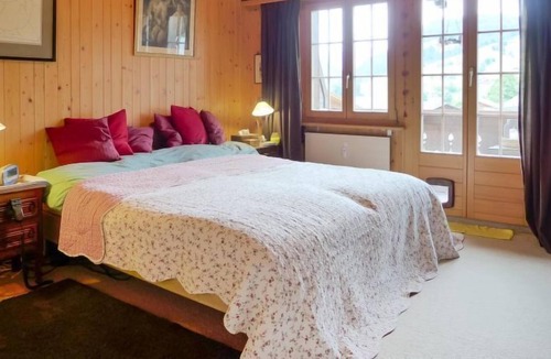 Zweisimmen Apartment | Apartment Gentiane in Zweisimmen - 5 persons, 3 bedrooms