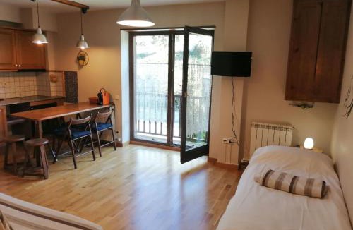Taull Apartment | Apartment Geräumiges Studio mit Balkon Erta 2 Vall de Boí by Interhome