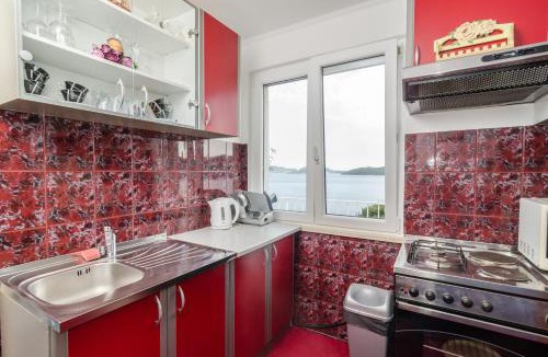 Dubrovacko Primorje Apartment | Apartment Giovani