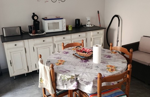 Valence-sur-Baise Apartment | Apartment 'Gîte Chez Pierrette' with Private Terrace, Garden, and Wi-Fi