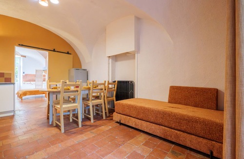 Vallon-Pont-d'Arc Cottage | Apartment "Gîte Vincent" with Mountain View, Private Pool and Wi-Fi