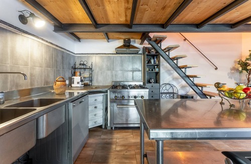 Monteux House | Apartment 'Gîte Marie - Monteux' with Private Pool, Wi-Fi and Air Conditioning