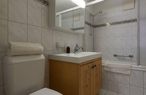 Klosters-Serneus Apartment | Apartment "Glacier" with Wi-Fi