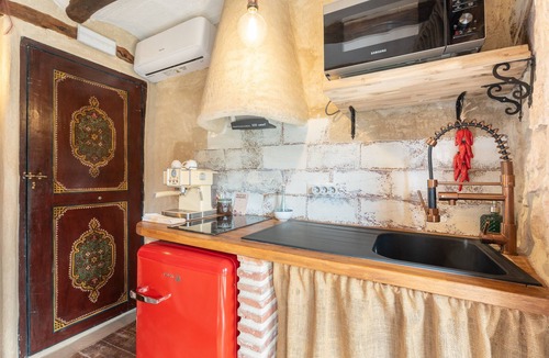 Olba House | Apartment 'Gnomo' with Mountain View, Wi-Fi and Air Conditioning