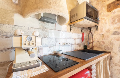 Olba House | Apartment 'Gnomo' with Mountain View, Wi-Fi and Air Conditioning
