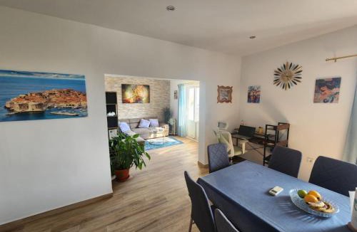 Gruz House | Apartment Golden Oak