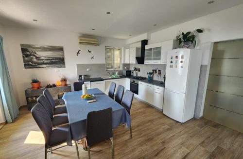 Gruz House | Apartment Golden Oak