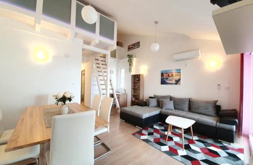 Vir Apartment | Apartment Golden Sun