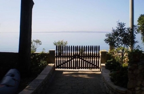 Kosljun Apartment | Apartment Gordana - 3m from the beach: - Kosljun, Island Pag, Croatia