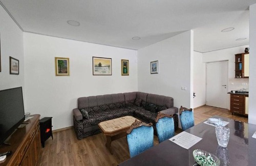 Gracac Apartment | Apartment Gracac - Two Bedroom Apartment with Terrace