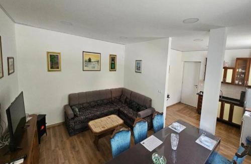 Gracac Apartment | Apartment Gracac - Two Bedroom Apartment with Terrace