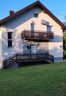 Korenica Apartment | Apartment Gradina