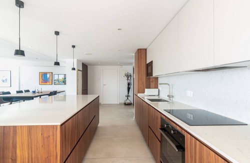 Marbella Seafront Promenade Apartment | Apartment 'Great First Line Amazing Terrace' with Sea View, Wi-Fi and Air Conditioning