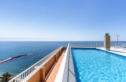 Marbella Seafront Promenade Apartment | Apartment 'Great First Line Amazing Terrace' with Sea View, Wi-Fi and Air Conditioning