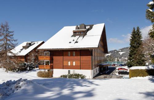 Villars-sur-Ollon Apartment | Apartment Grenat 8 by Interhome