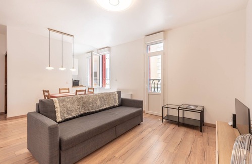 Lourdes Apartment | Apartment 'Grottes De Lourdes - 4 Pers' with Wi-Fi