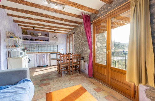 Bellestar Apartment | Apartment 'Guarta' with Mountain Views, Shared Pool and Wi-Fi