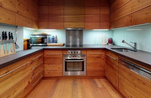 Celerina-Schlarigna Apartment | Apartment house on the hillside of Celerina.