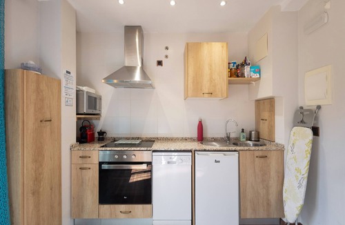 Daroca Apartment | Apartment 'Halima' with Balcony, Wi-Fi and Air Conditioning