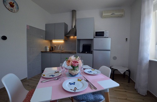 Rijeka Apartment | Apartment Happy sound (72101-A1) - Rijeka