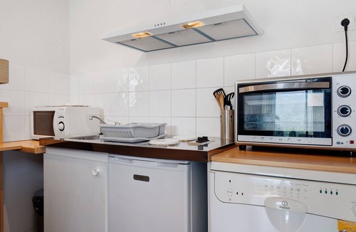 Argeles Gazost Apartment | Apartment 'Hautacam' with Mountain View, Balcony and Wi-Fi