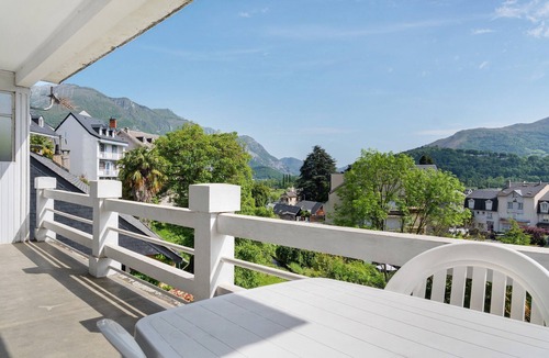 Argeles Gazost Apartment | Apartment 'Hautacam' with Mountain View, Balcony and Wi-Fi