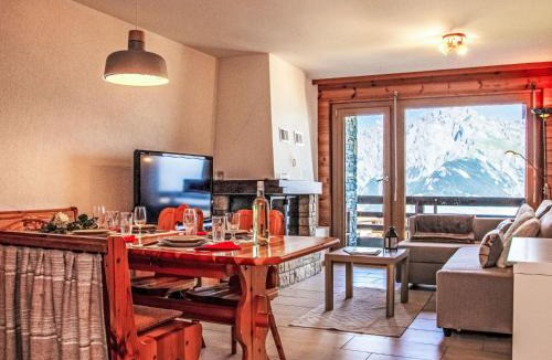 Saint-Pierre-de-Clages Apartment | Apartment Hauts de Nendaz A F3 by Interhome