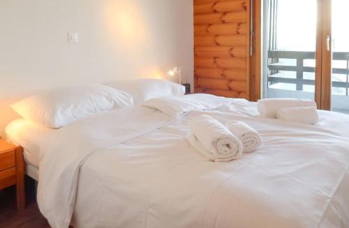Saint-Pierre-de-Clages Apartment | Apartment Hauts De Nendaz B K5 by Interhome