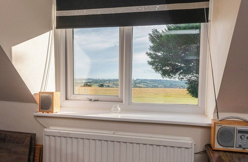 Box Cottage | Apartment Hole 18 3/4