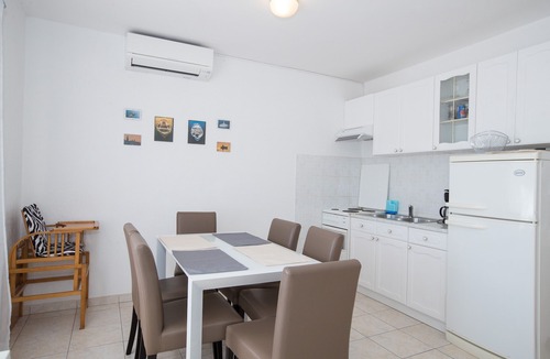 Rab Town Apartment | Apartment - Holiday apartment for 4 persons (A2) in Lopar San Marino