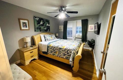 Evanston Apartment | Apartment Home close to NWU & Hospitals