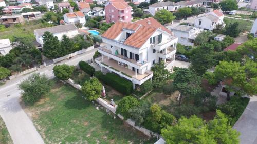 Povljana Apartment | Apartment House Nono