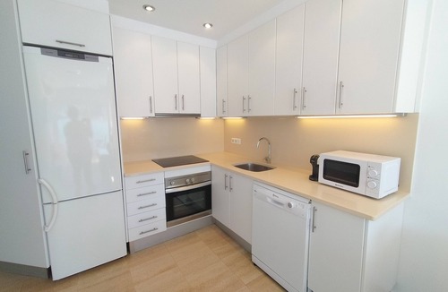Port de la Selva Apartment | Apartment in the first sea line. Ideal for families.