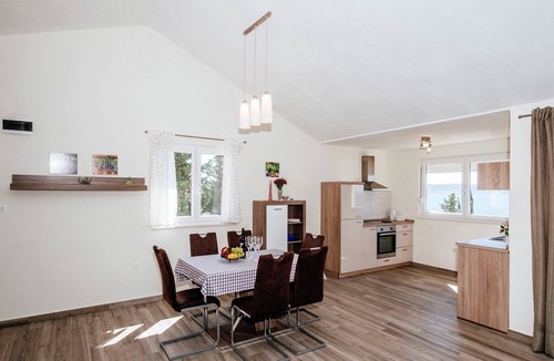 Starigrad Apartment | Apartment in Starigrad near the Sea