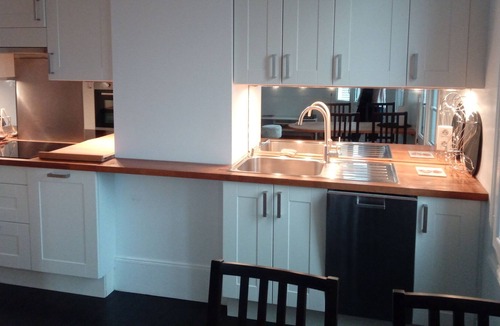 Saint-Martin-du-Littoral Apartment | Apartment, ideal location, 300m from the beach