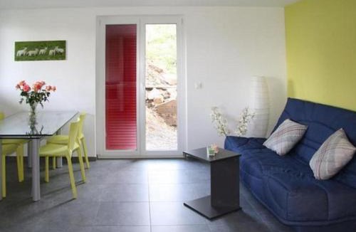 Chardonne Apartment | Apartment im Bauernhaus by Interhome