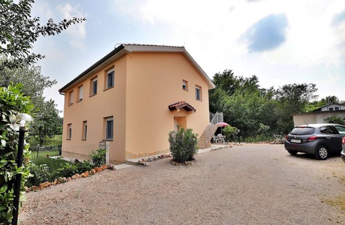 Silo Apartment | Apartment in Šilo near Sea Beach