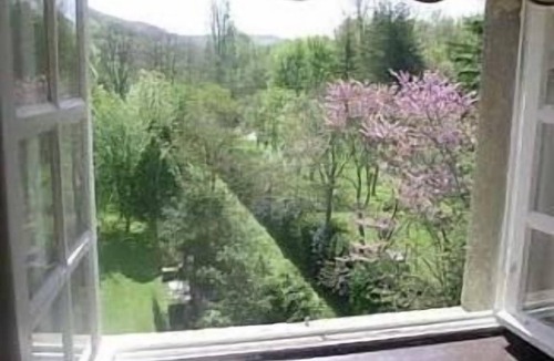 Chalabre Apartment | Apartment in 17th Century Residence in Chalabre