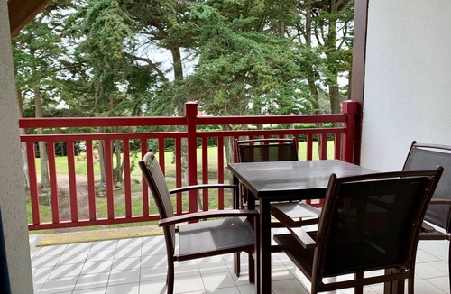 Le Pouliguen House | Apartment in a 4-star residence with sea view and swimming pool