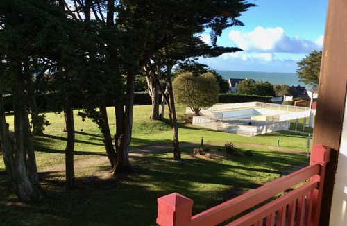 Le Pouliguen House | Apartment in a 4-star residence with sea view and swimming pool