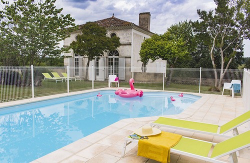 Barbaste Apartment | Apartment in a golf course with heated pool