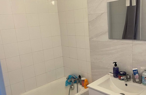 Buxerolles Apartment | Apartment in a private residence 10km from Futuroscope