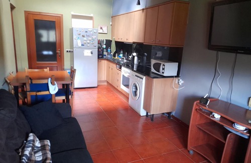 Montferrer I Castellbo Apartment | Apartment in a Quiet Historic Building with Views