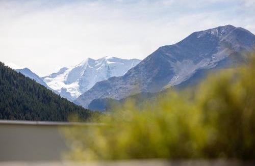 Samedan Apartment | Apartment in a sunny location in Samedan