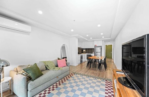 Abbotsford Apartment | Apartment in Abbotsford