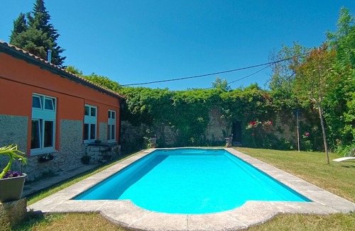 Alsasua Apartment | Apartment in Alsasua with Shared Pool, Garden, and Barbecue