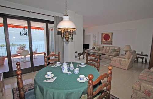 Porto Ronco Apartment | Apartment in an elevated position with magnificent panoramic views of the Brissago Islands