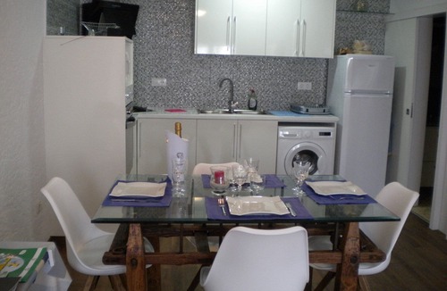 L'Escala Apartment | APARTMENT IN BEACH EDGE WITH SEA VIEW
